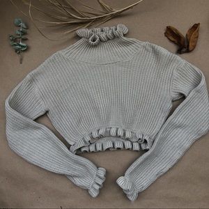☀︎ RUFFLE TURTLENECK CROP SWEATER ☀︎